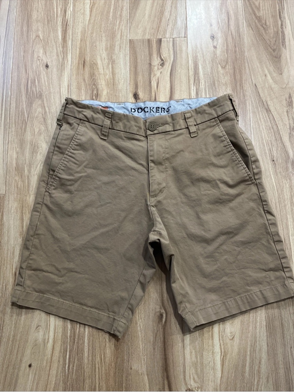Dockers Men's Khaki Cotton Shorts - Classic Fit